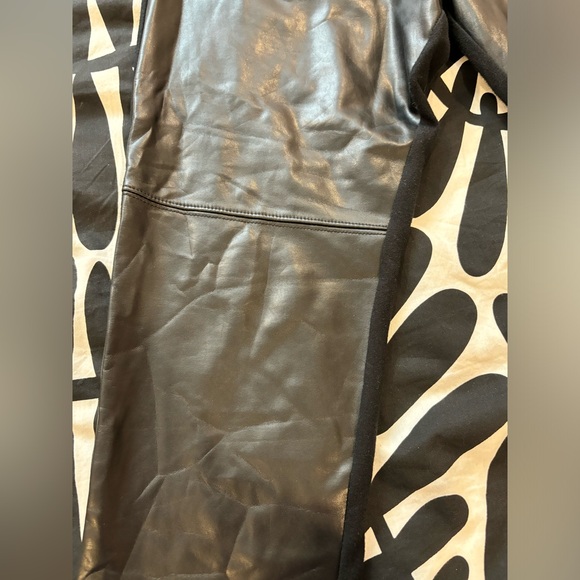 Gap Faux leather front leggings Black size M - Picture 3 of 5
